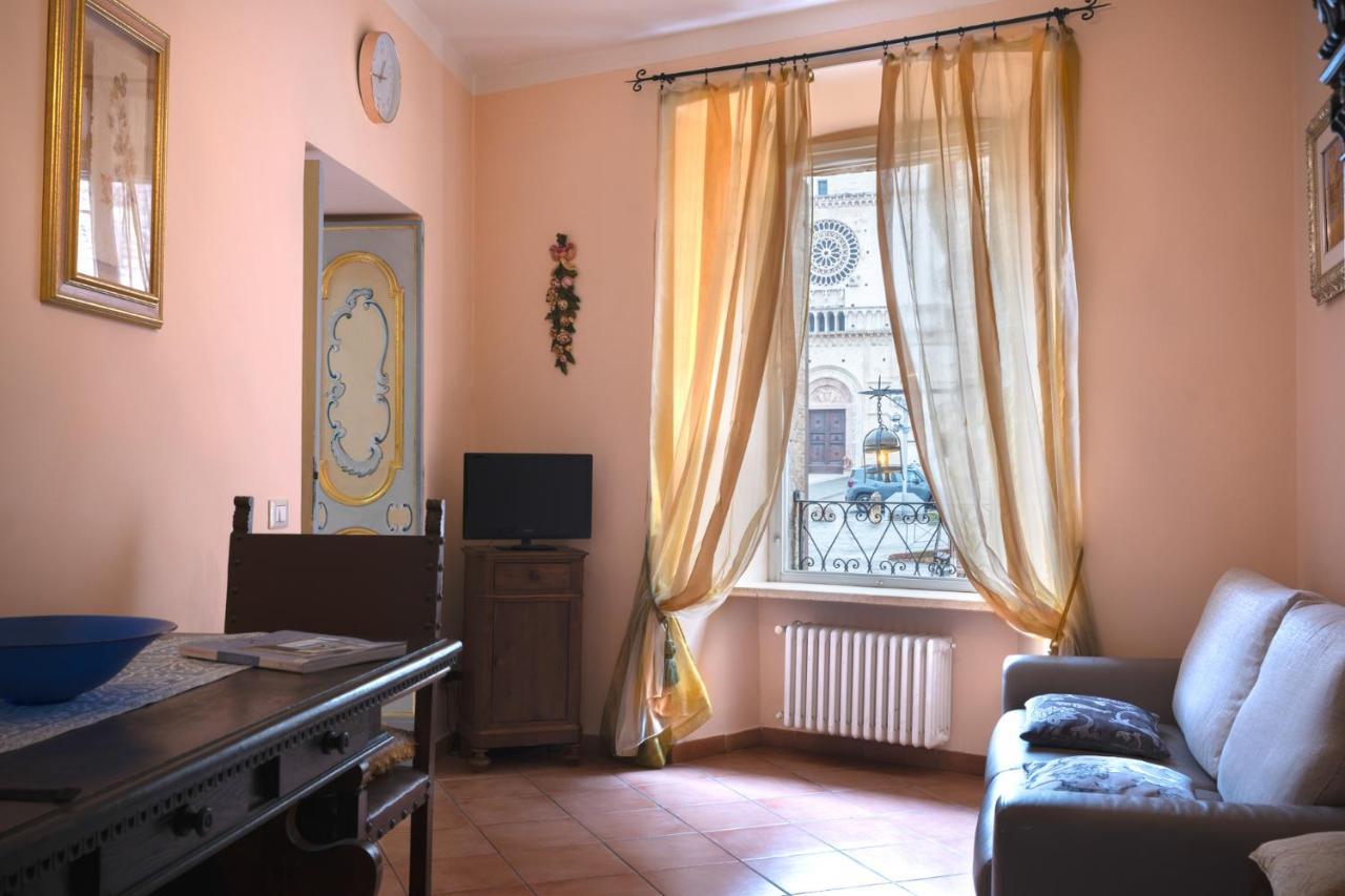 Apartment Assisi Cattedrale Exteriör bild