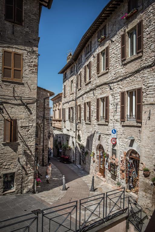 Apartment Assisi Cattedrale Exteriör bild